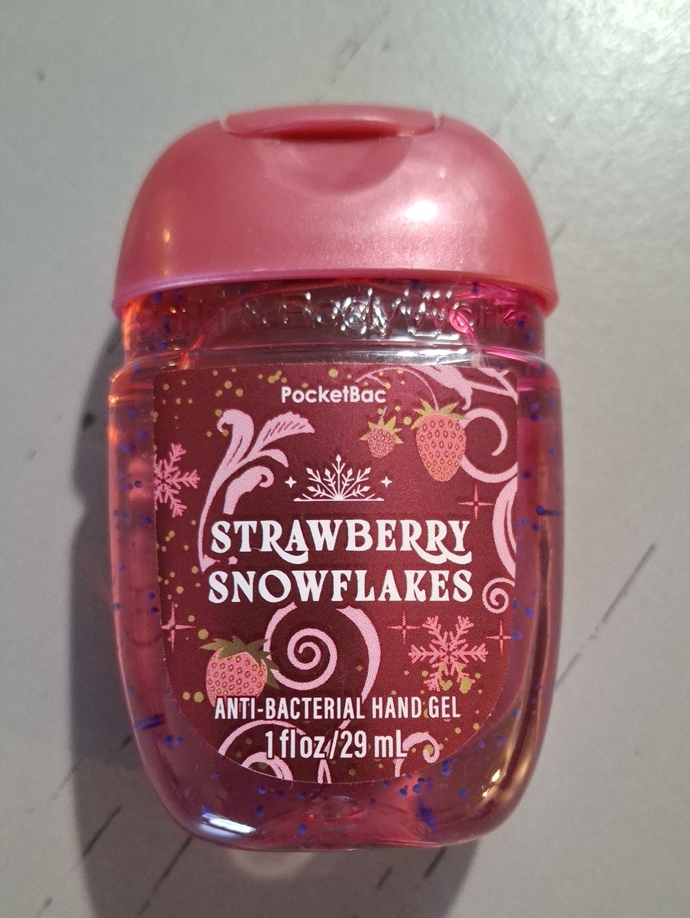 Bath & Body Works Strawberry Snowflakes Bodywash & Anti-bacterial Hand Gel - Picture 7 of 8